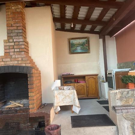 Pensiunea Casa Deny Novaci-Străini Exterior foto